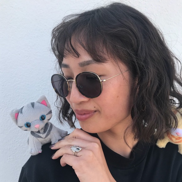 Meet your Posher, Carol - Picture 1 of 1